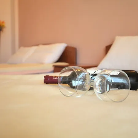 Hotel Dias 3*