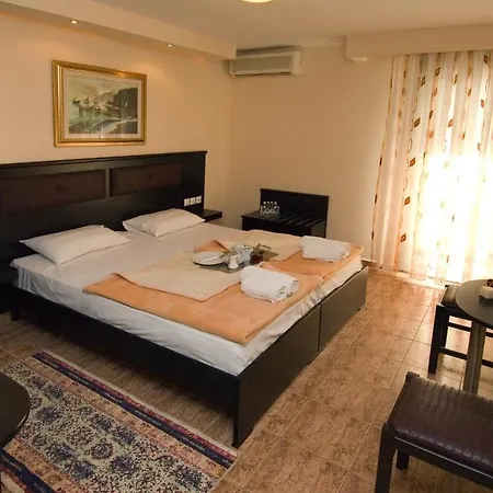 Hotel Dias Olympiakí Aktí