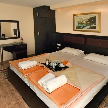 Hotel Dias Olympiakí Aktí