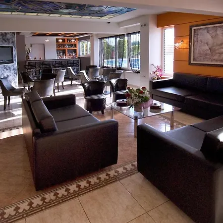 Dias Hotel