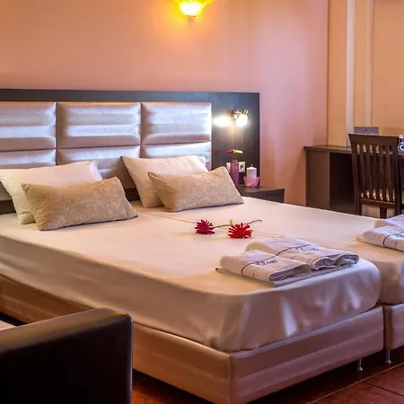 Dias Hotel